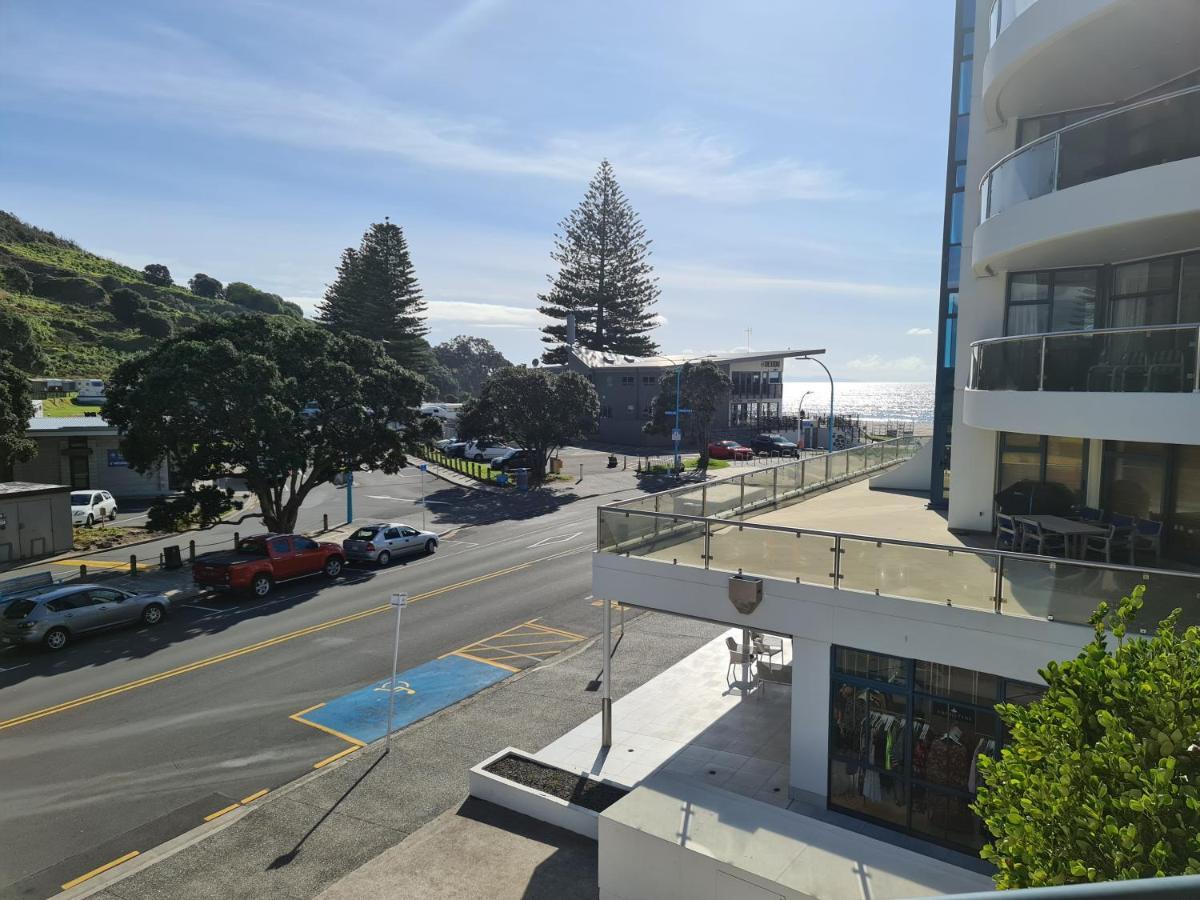 Oceanside Resort & Twin Towers 마운트마운가누이 외부 사진