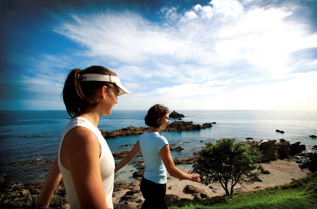Oceanside Resort & Twin Towers 마운트마운가누이 외부 사진